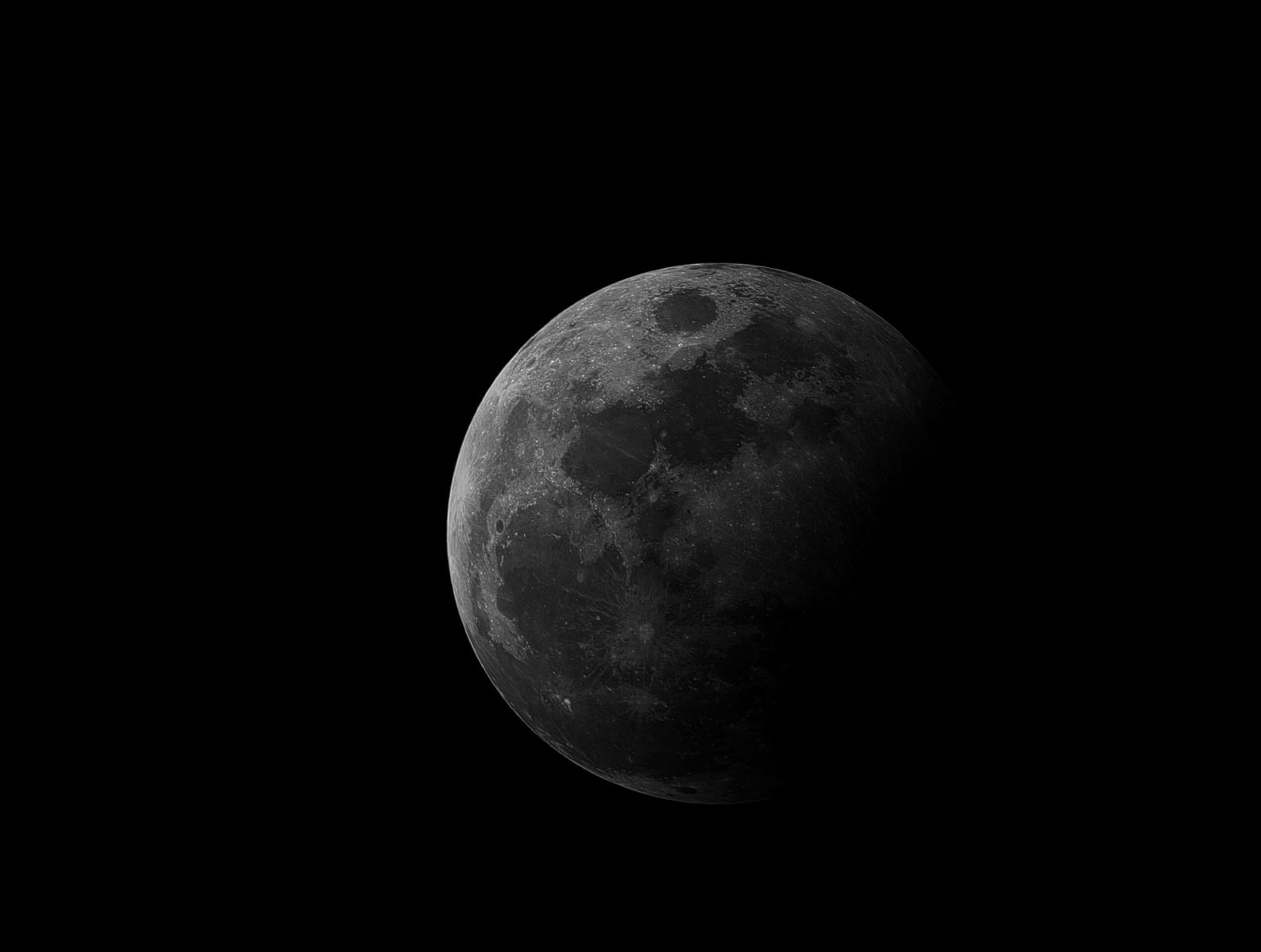 Astrofotografia della Luna con superficie lunare e crateri ben definiti - Ita Astrophotography
